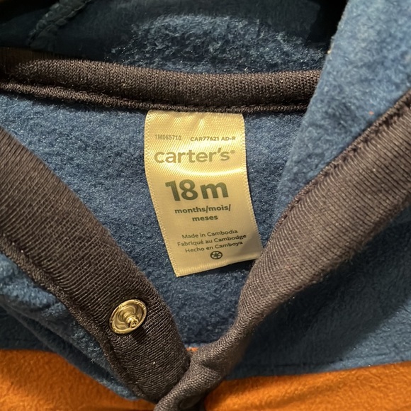 Carter 18 month onesie - Picture 2 of 3